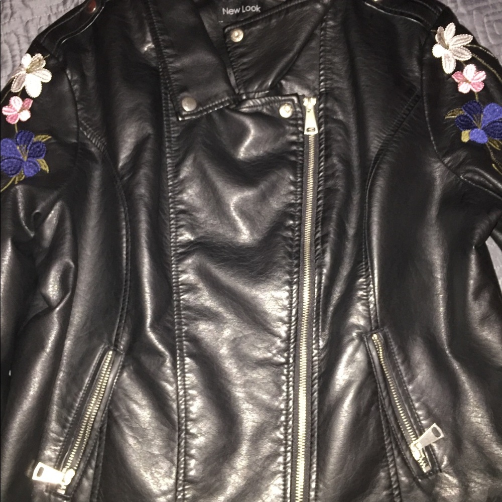 Leather jack with flowers
